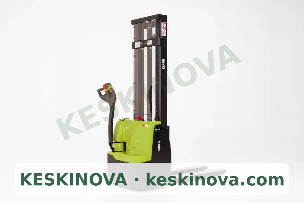 CLARK BST12E Elektrikli İstif Makinesi