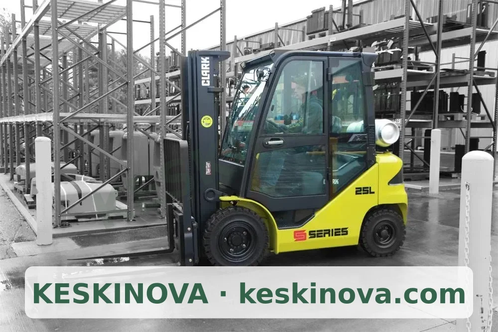 CLARK Dizel/LPG Forklift S 20/25/30/35