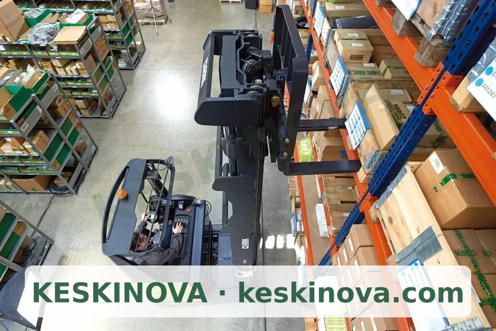 CLARK Reach Truck SRX 14