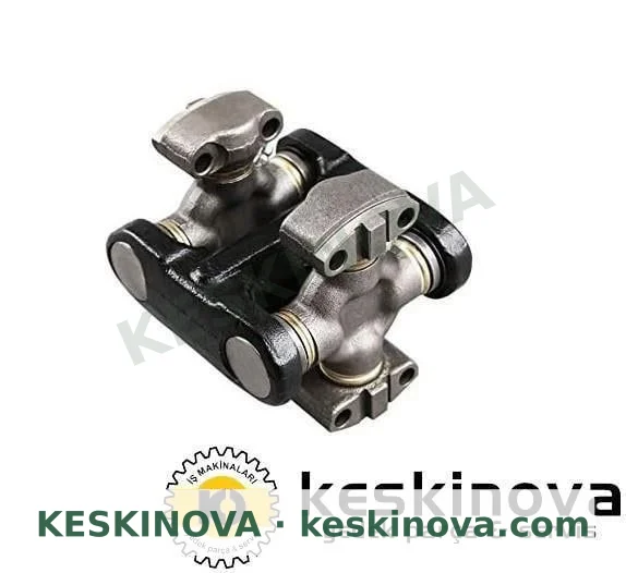 KOMATSU 3EB-20-51310 OEM FD30 T-16 POMPA ŞAFTI